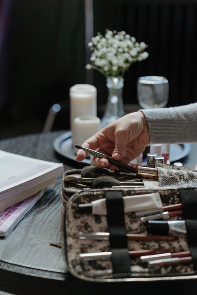 Good thing they come in light and portable packaging! Keep a tube in your purse or makeup kit so you’re always ready whenever you need to retouch your brows.